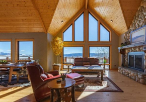 Spacious Comfy Star Valley Ranch Lodge with Scenic Mountain Views